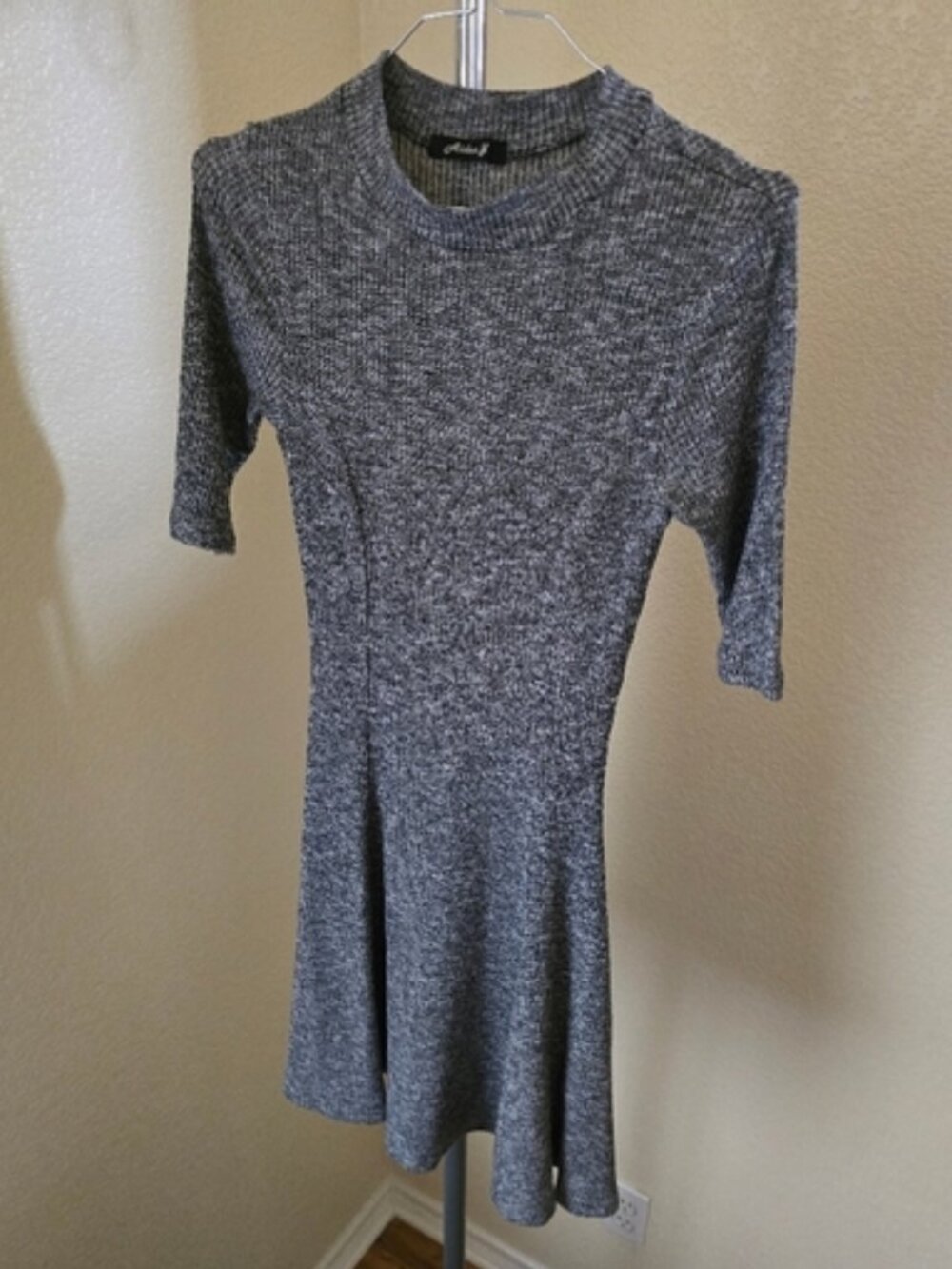 Aiden Y Short Sleeve Pullover Dress
